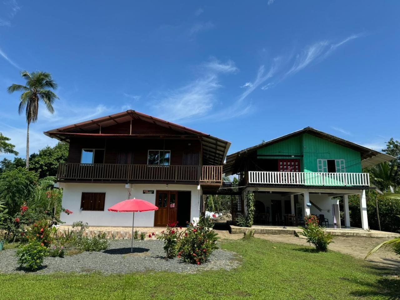 Cabanas Iracas Del Mar Nuquí Exteriör bild