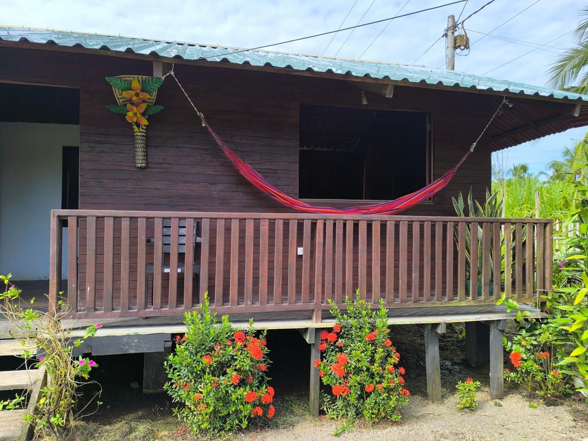 Cabanas Iracas Del Mar Nuquí Exteriör bild